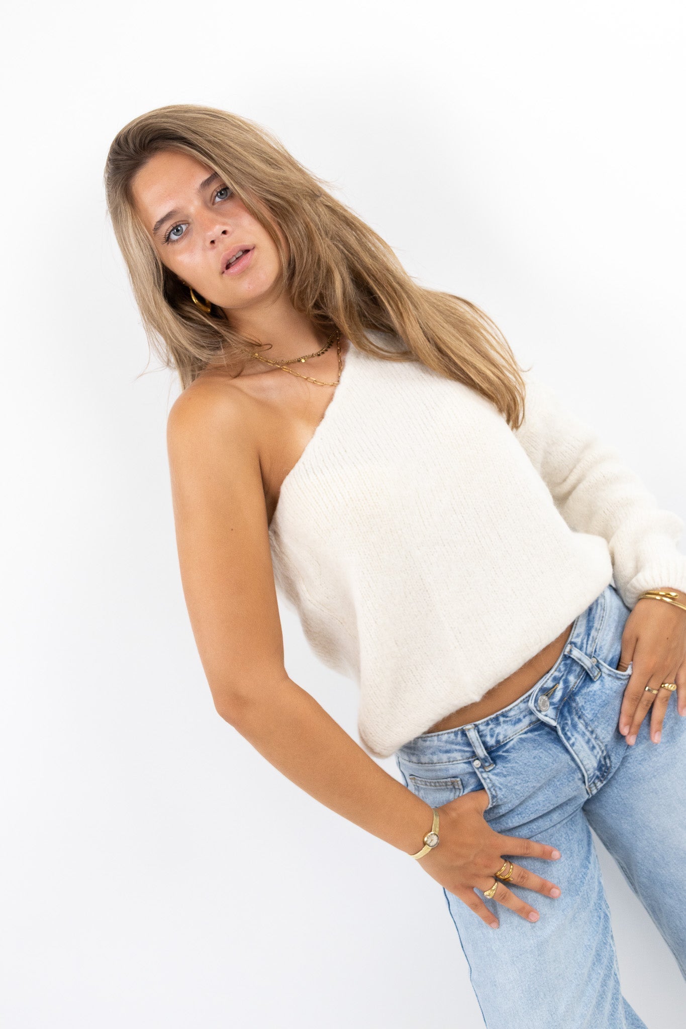 One Shoulder Knit