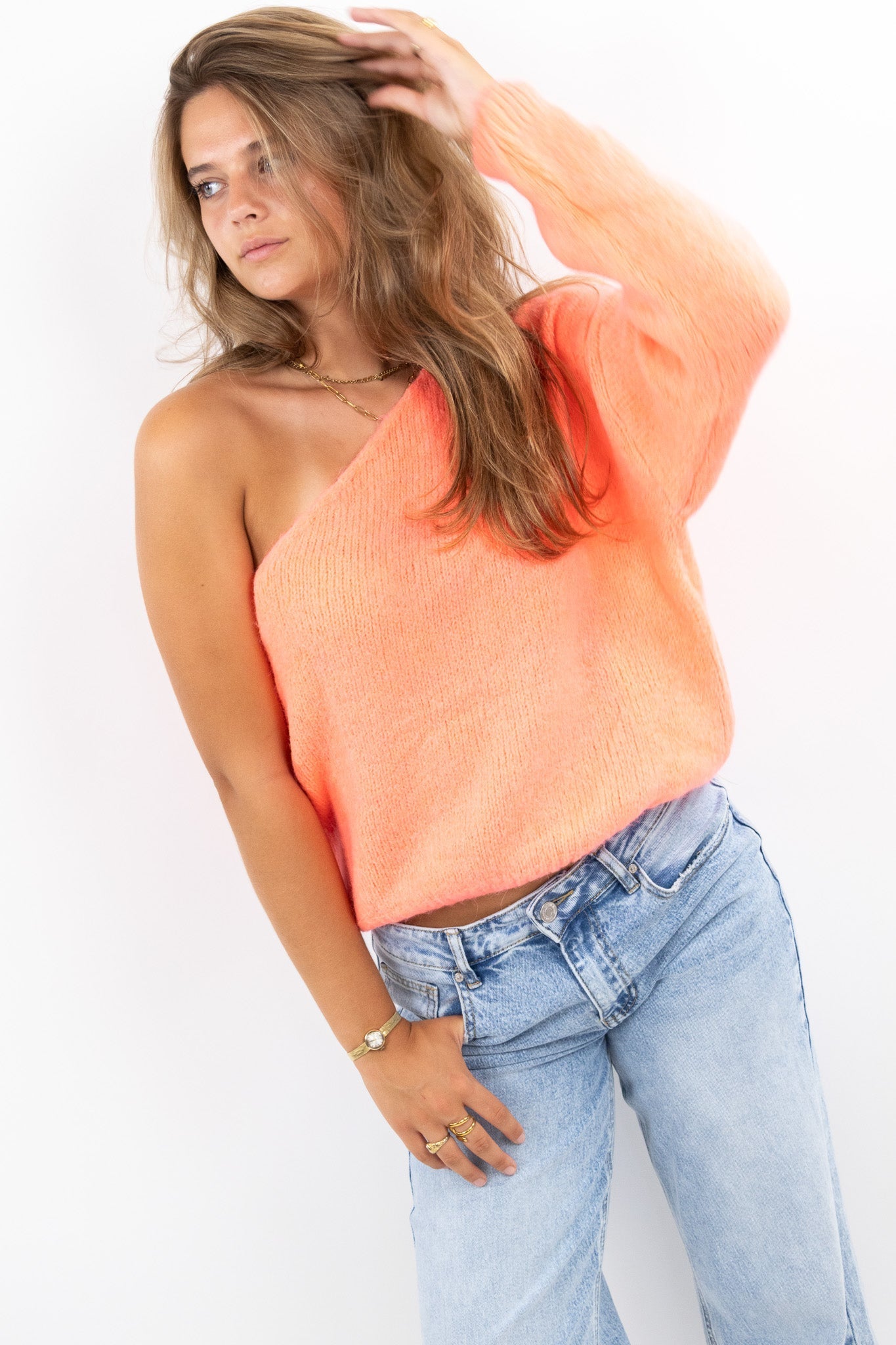 One Shoulder Knit