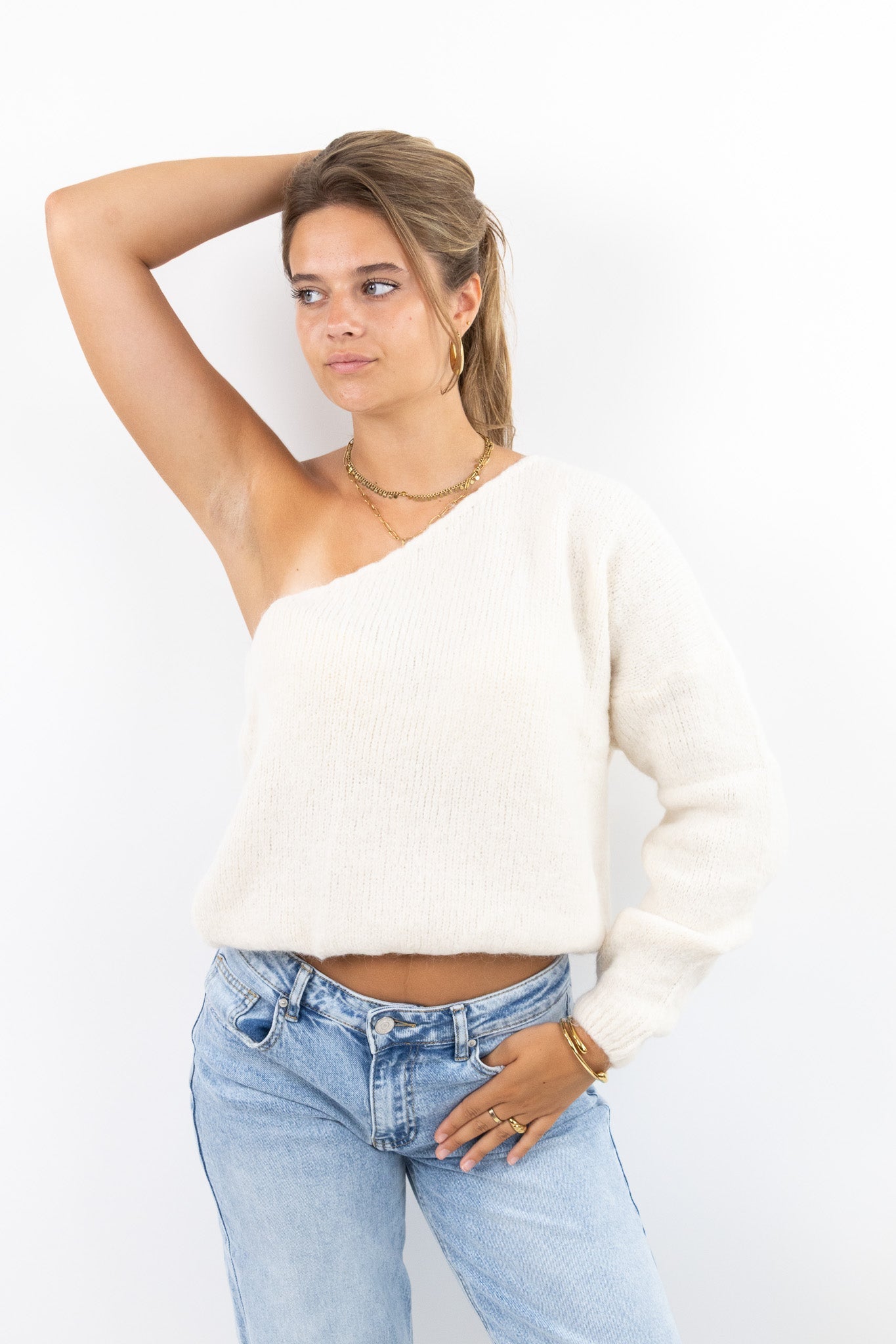 One Shoulder Knit